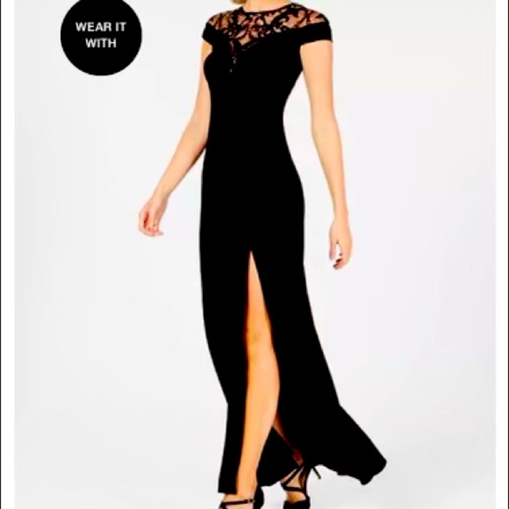 Adrianna Pappell elegant gown.